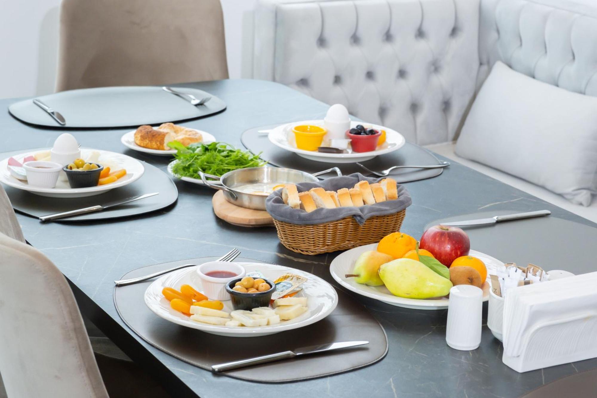 Alion Hotel 3*